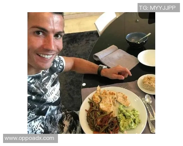 足球球星吃泡面背后的故事 揭示明星们的平民饮食与日常生活