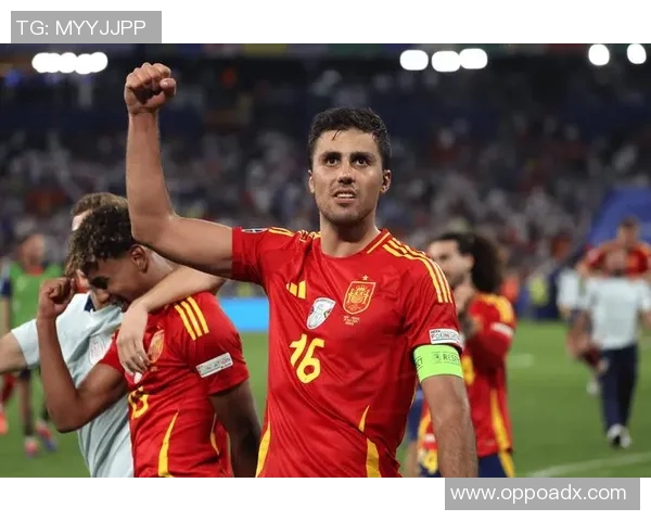 现役足球左边锋实力排行榜前十名球员盘点及分析